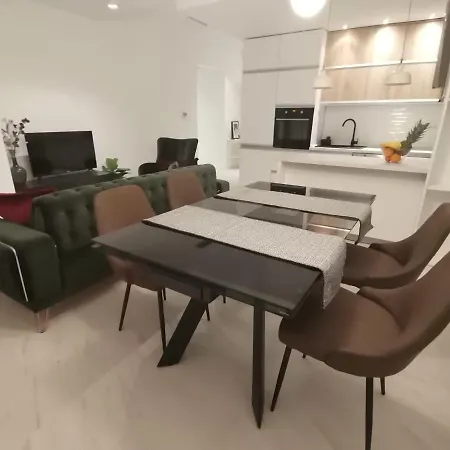 Nino Apartment