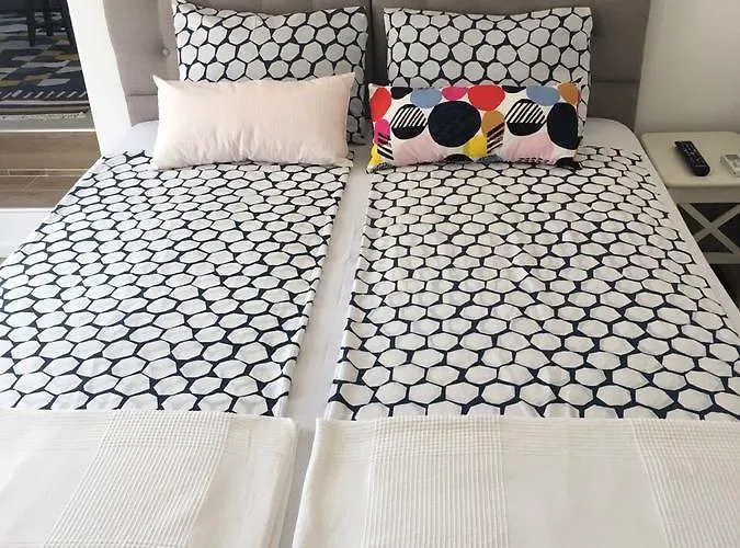 דירה Nino זאדאר